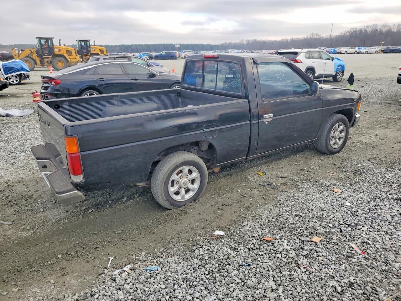 1996 NISSAN TRUCK BASE photo 5