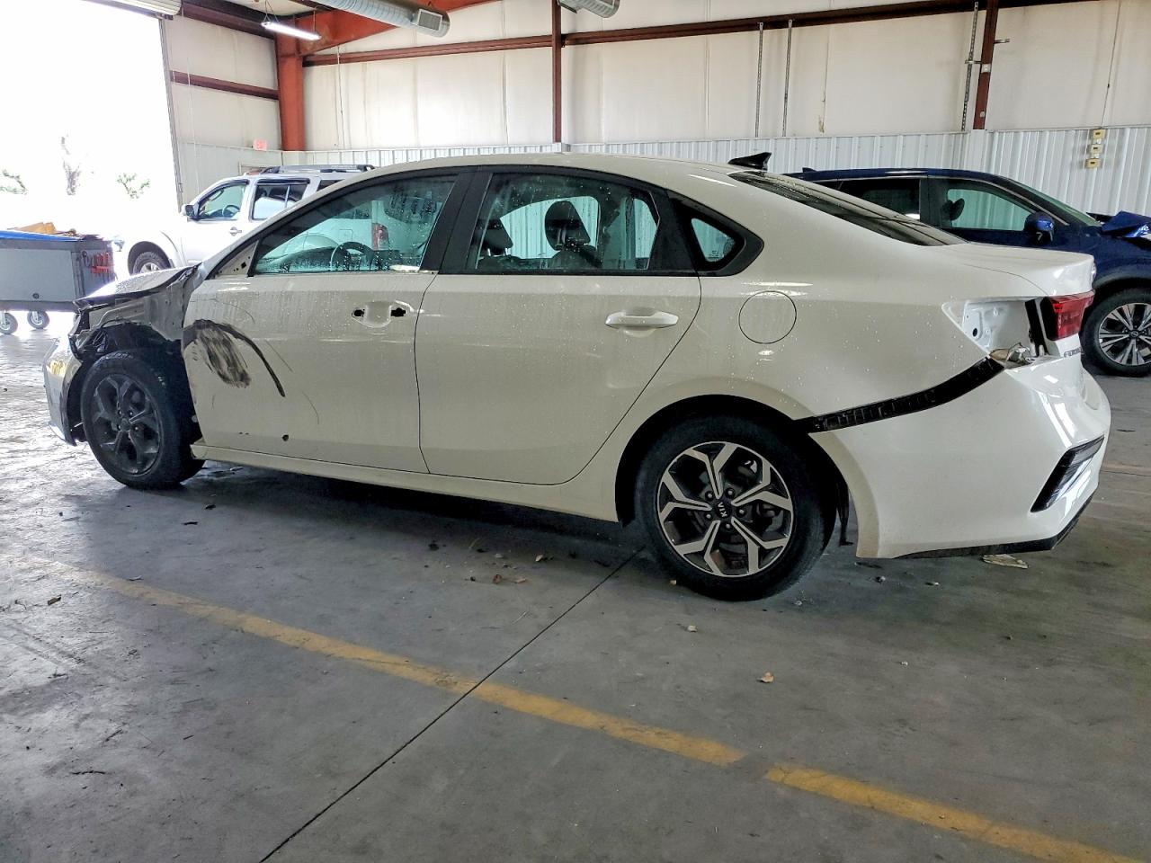 2021 KIA FORTE FE photo 2