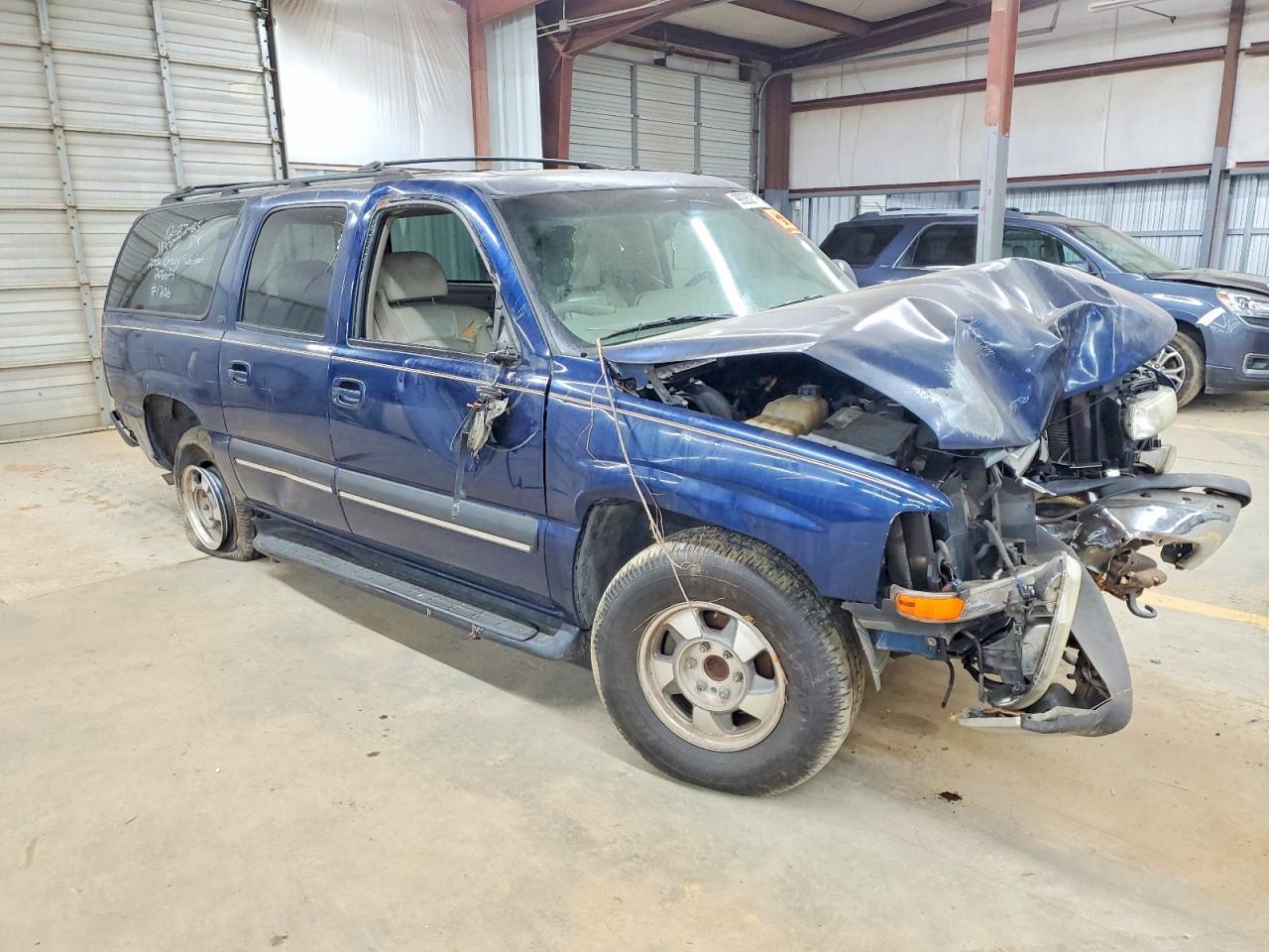 2002 CHEVROLET SUBURBAN C1500 photo 4