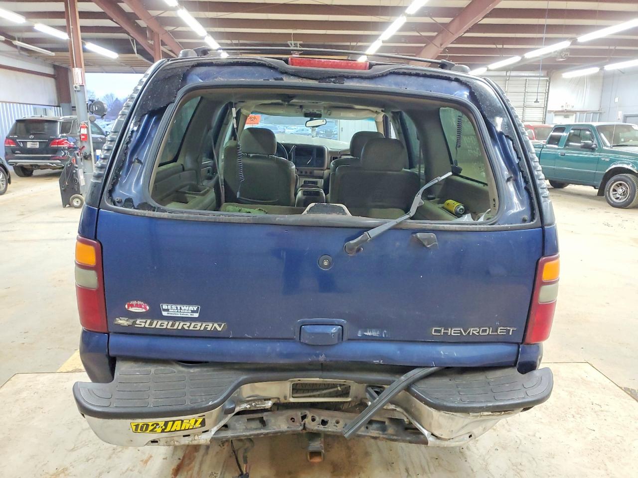 2002 CHEVROLET SUBURBAN C1500 photo 6