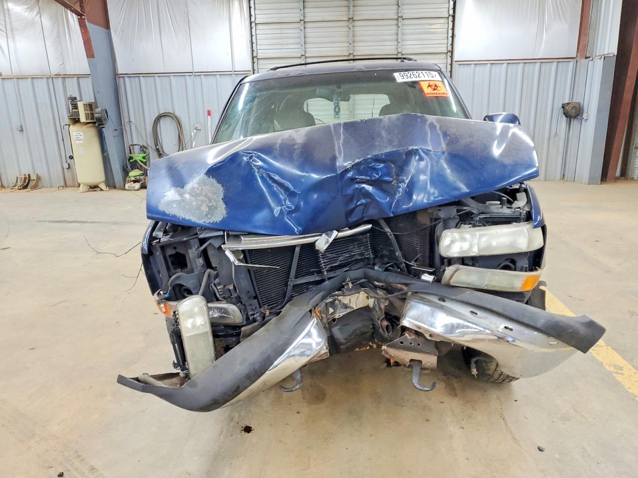 2002 CHEVROLET SUBURBAN C1500 photo 5