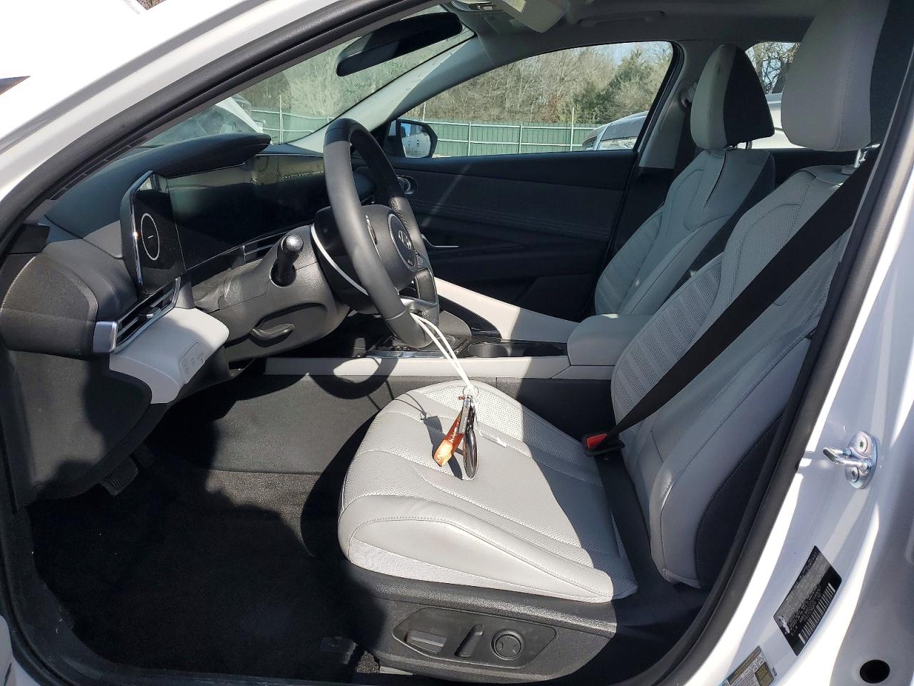 2025 HYUNDAI ELANTRA LIMITED photo 7
