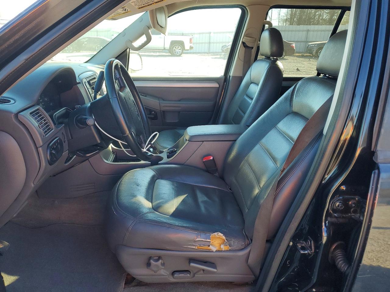 2003 FORD EXPLORER XLT photo 7