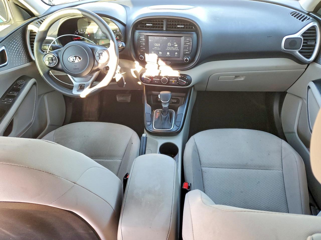 2020 KIA SOUL LX photo 8