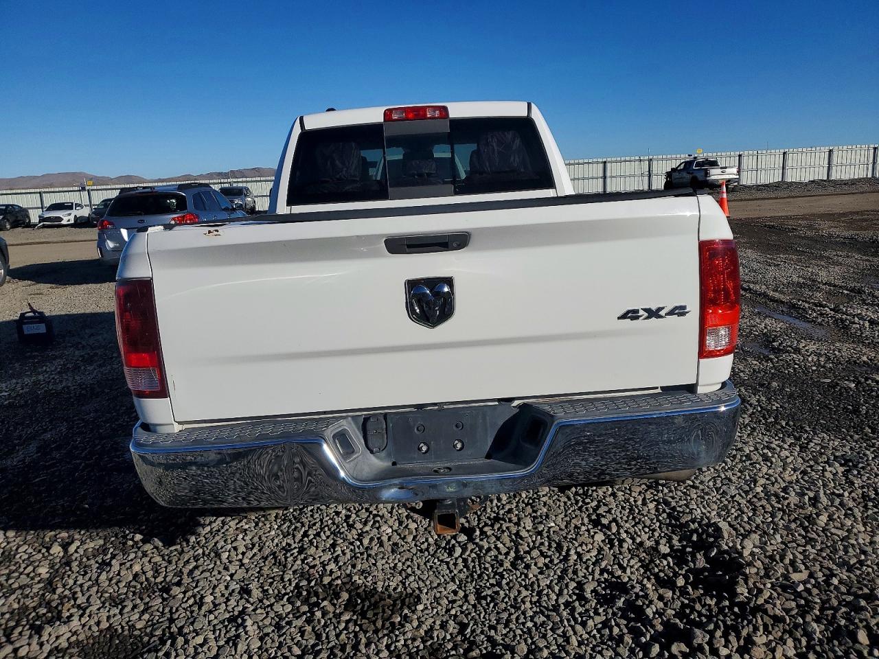 2014 RAM 1500 SLT photo 16