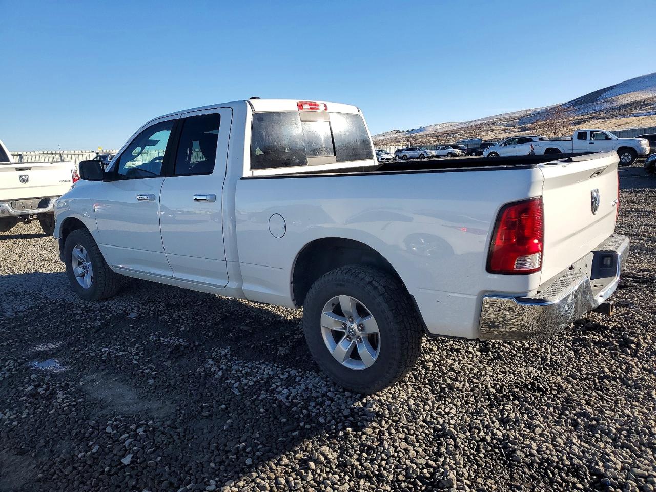 2014 RAM 1500 SLT photo 4