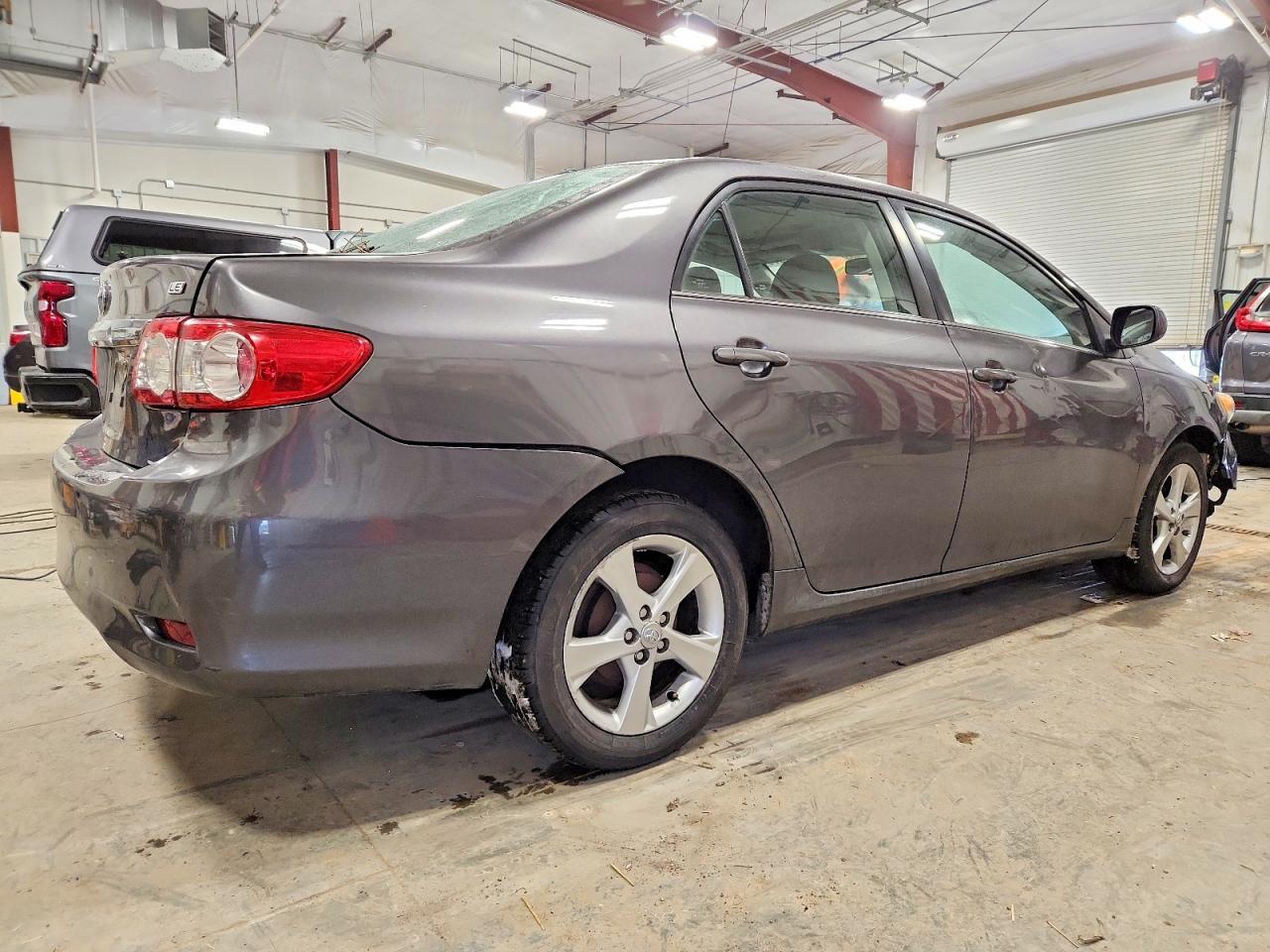 2013 TOYOTA COROLLA BASE photo 3