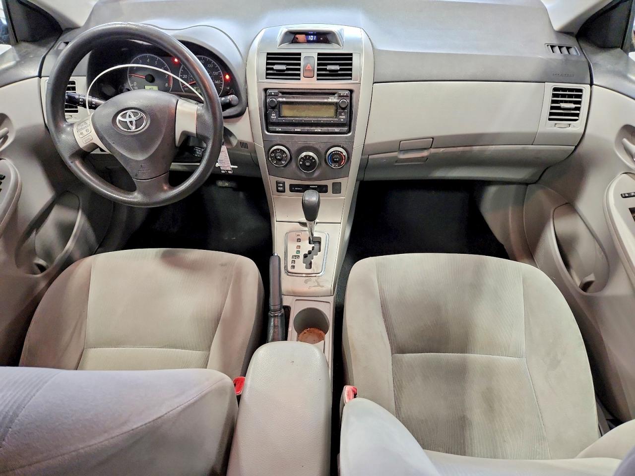 2013 TOYOTA COROLLA BASE photo 8