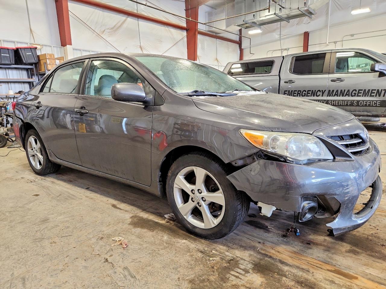 2013 TOYOTA COROLLA BASE photo 4