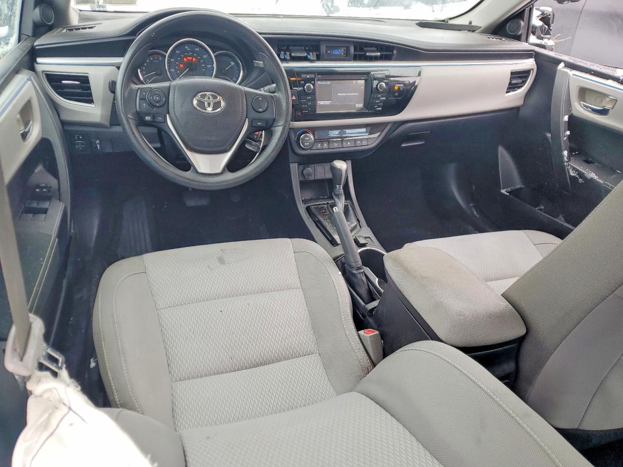 2016 TOYOTA COROLLA L photo 8