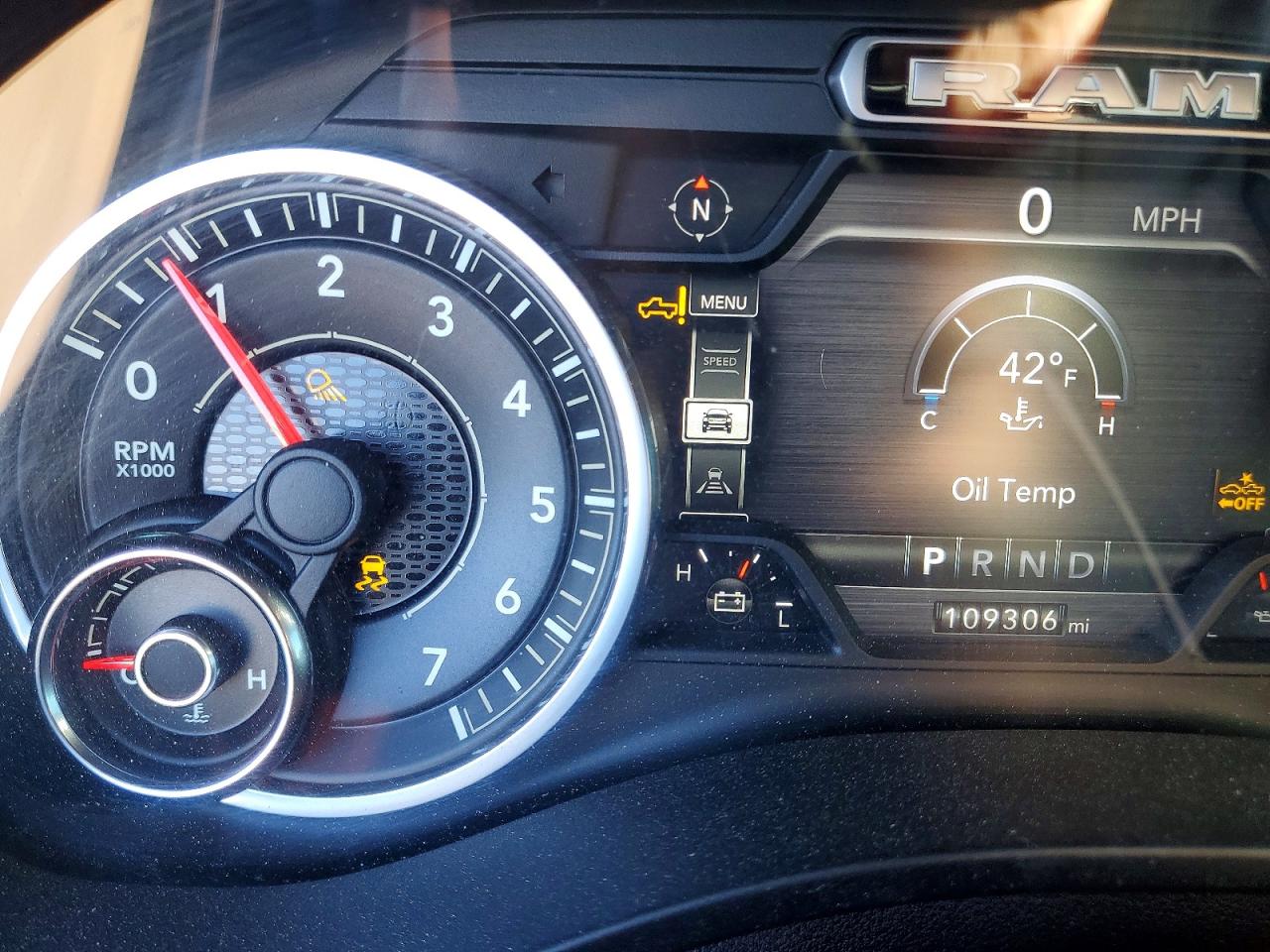 2019 RAM 1500 REBEL photo 9