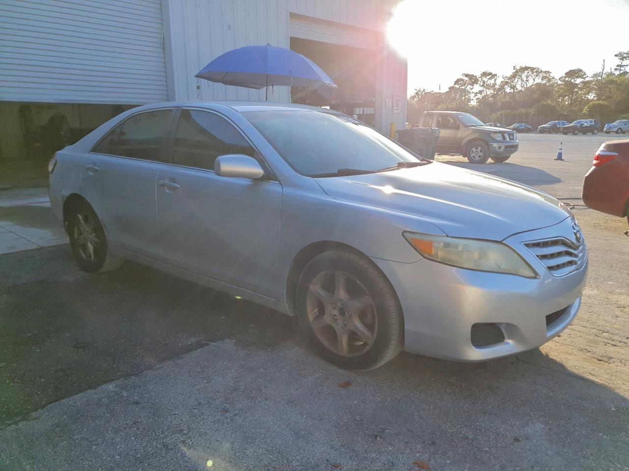 2010 TOYOTA CAMRY BASE photo 4