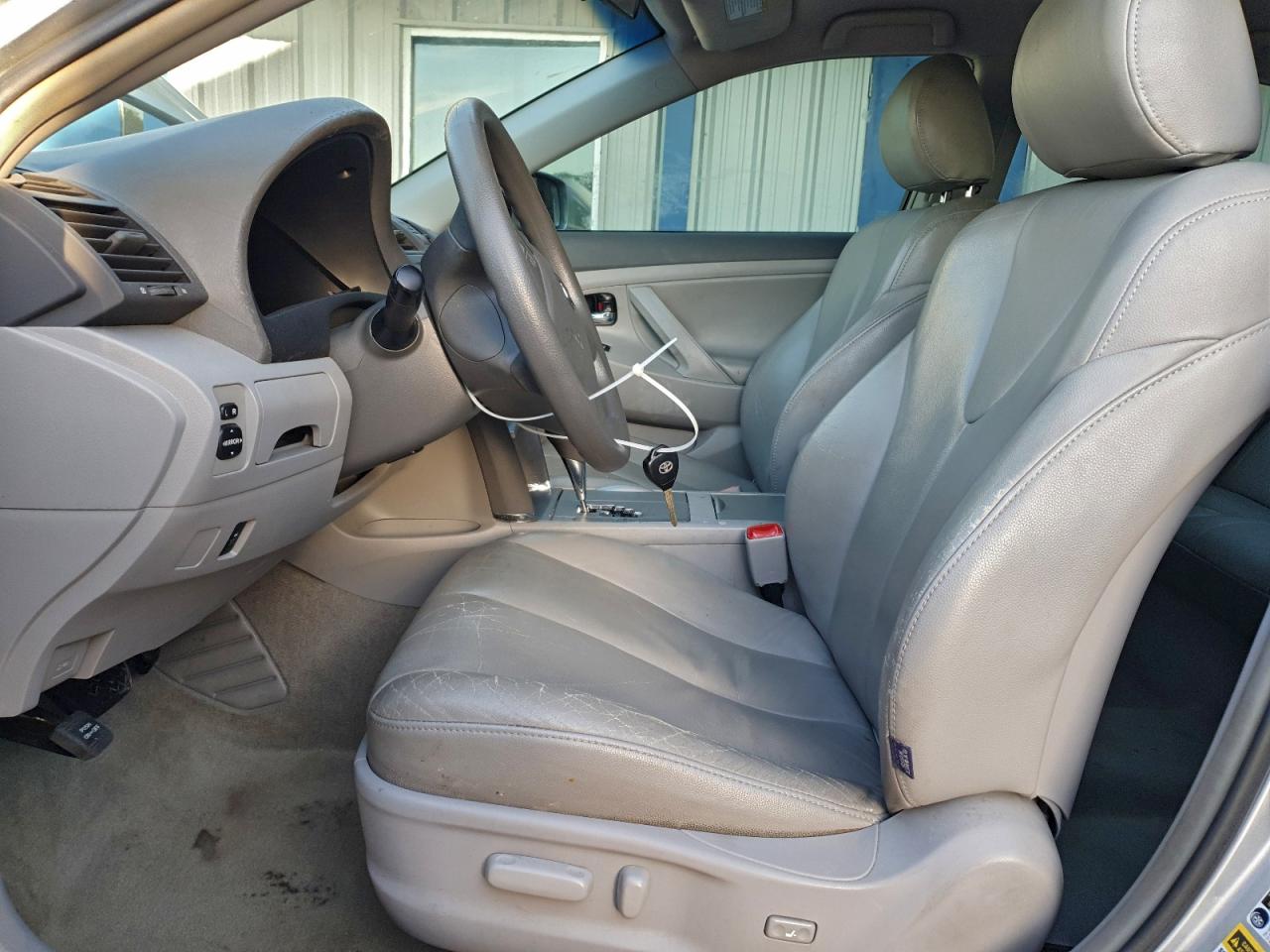 2010 TOYOTA CAMRY BASE photo 7