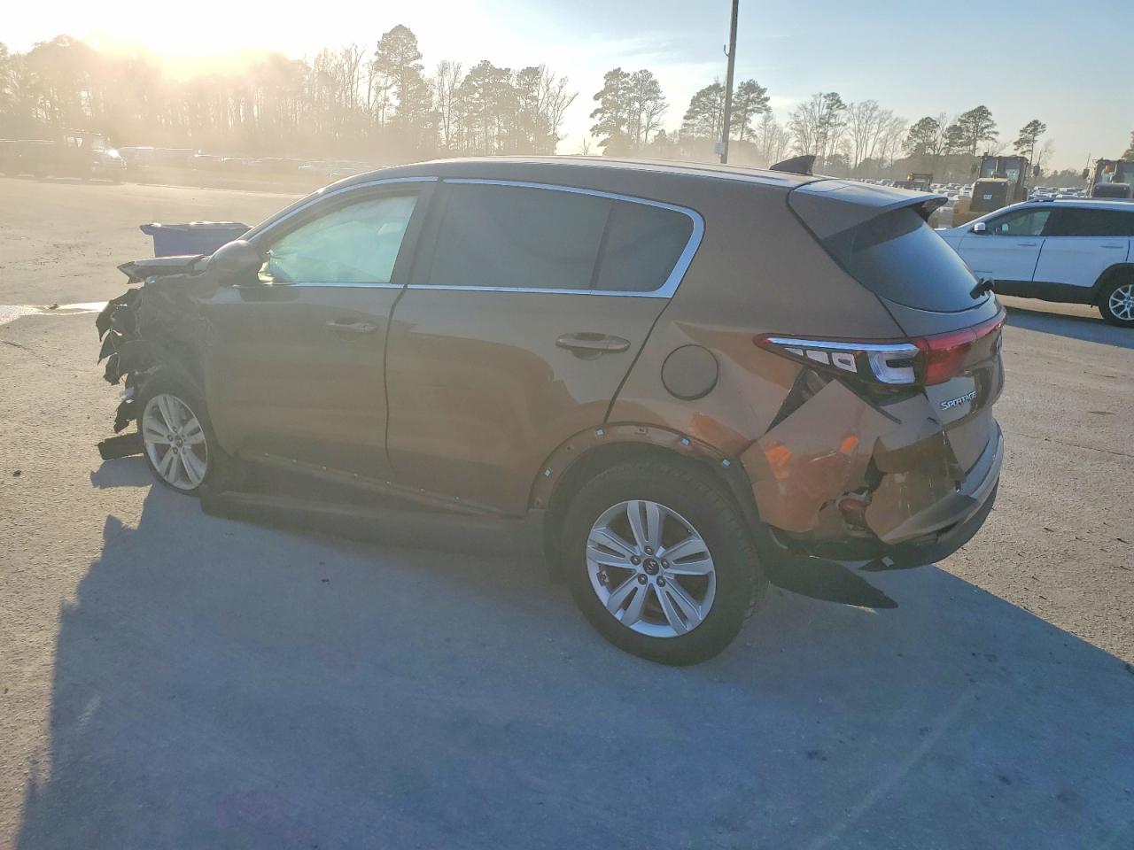 2018 KIA SPORTAGE LX photo 2