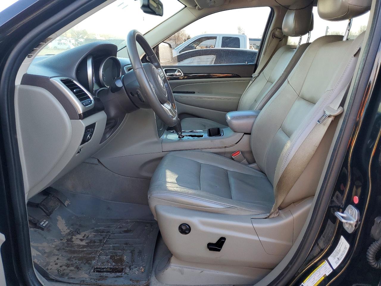 2012 JEEP GRAND CHEROKEE LAREDO photo 13