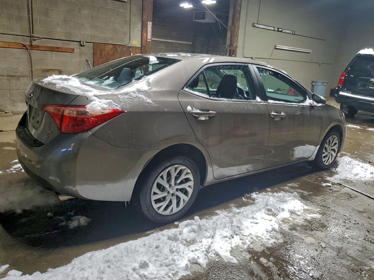 2017 TOYOTA COROLLA L photo 5