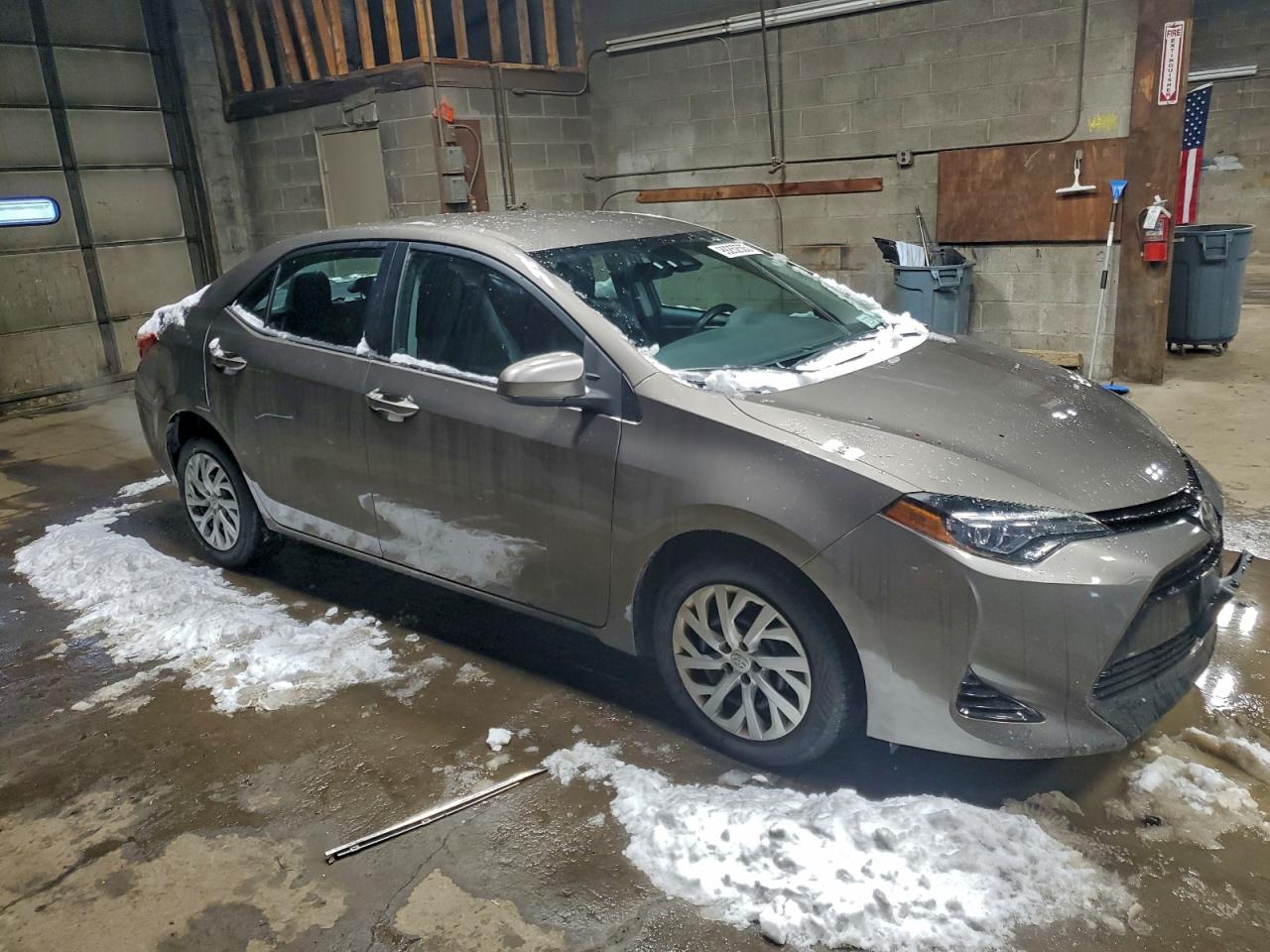 2017 TOYOTA COROLLA L photo 7