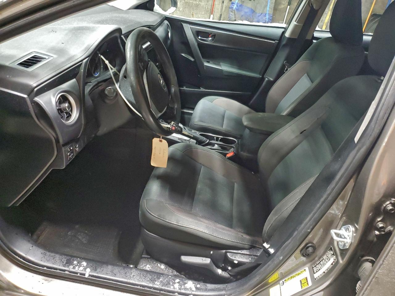 2017 TOYOTA COROLLA L photo 13