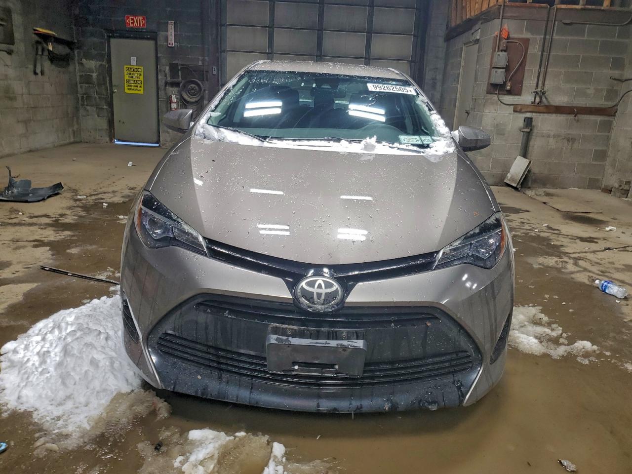 2017 TOYOTA COROLLA L photo 9