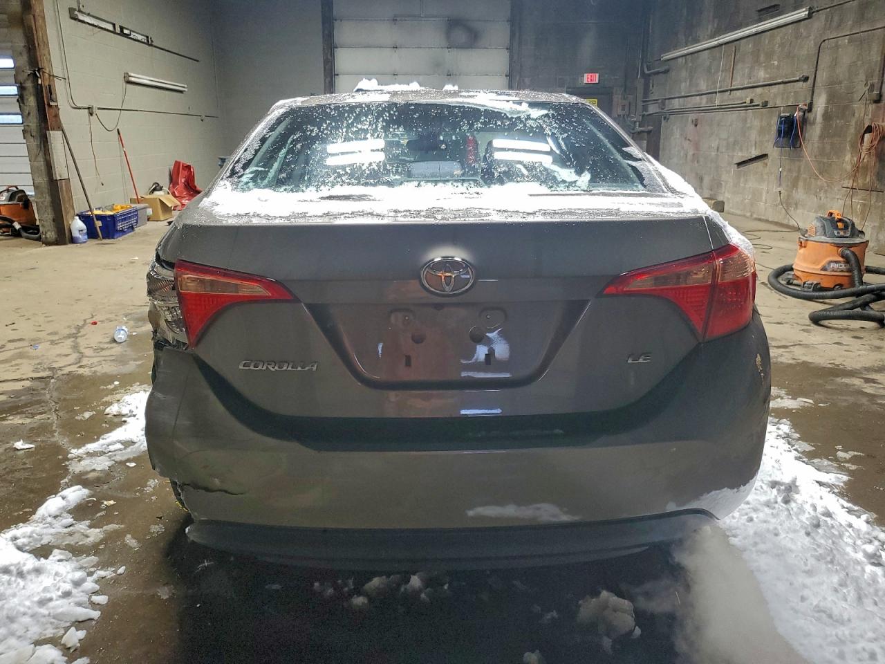 2017 TOYOTA COROLLA L photo 11