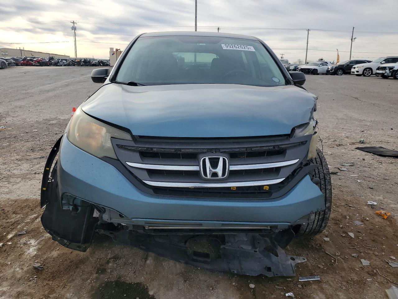 2013 HONDA CR-V LX photo 5