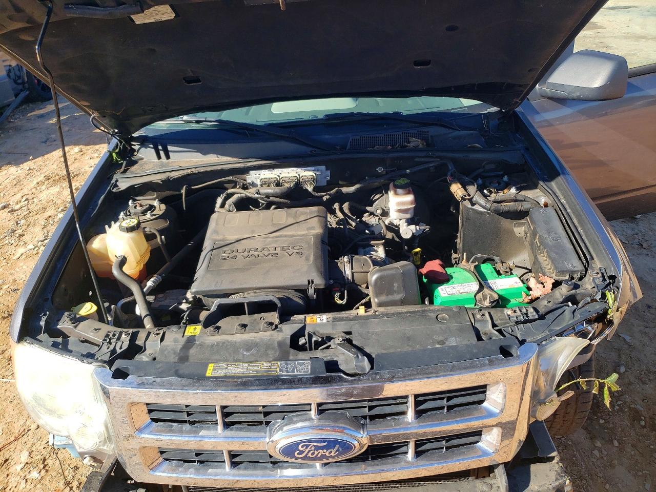 2012 FORD ESCAPE XLT photo 12