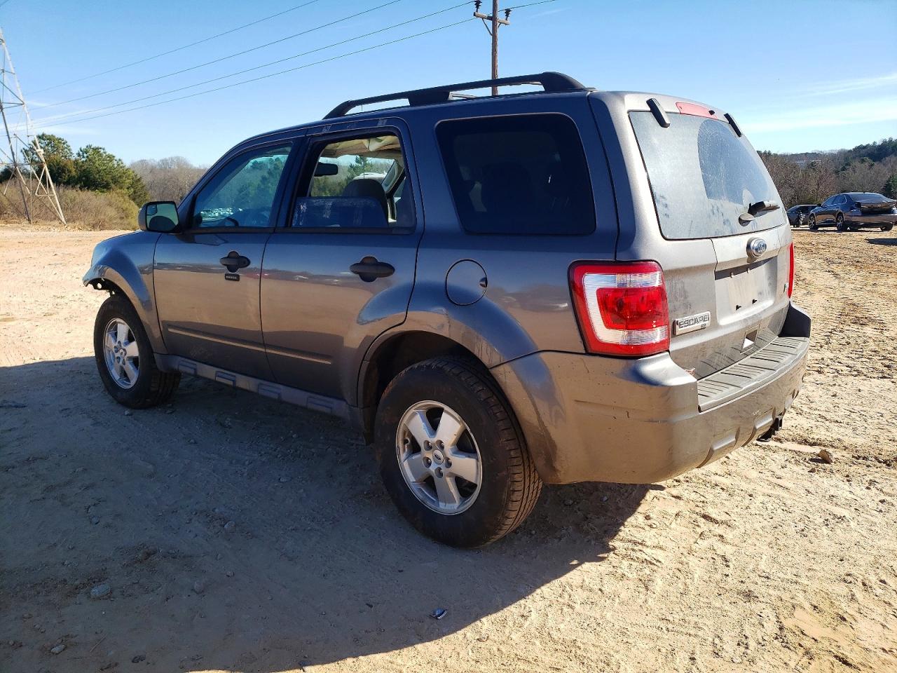 2012 FORD ESCAPE XLT photo 2