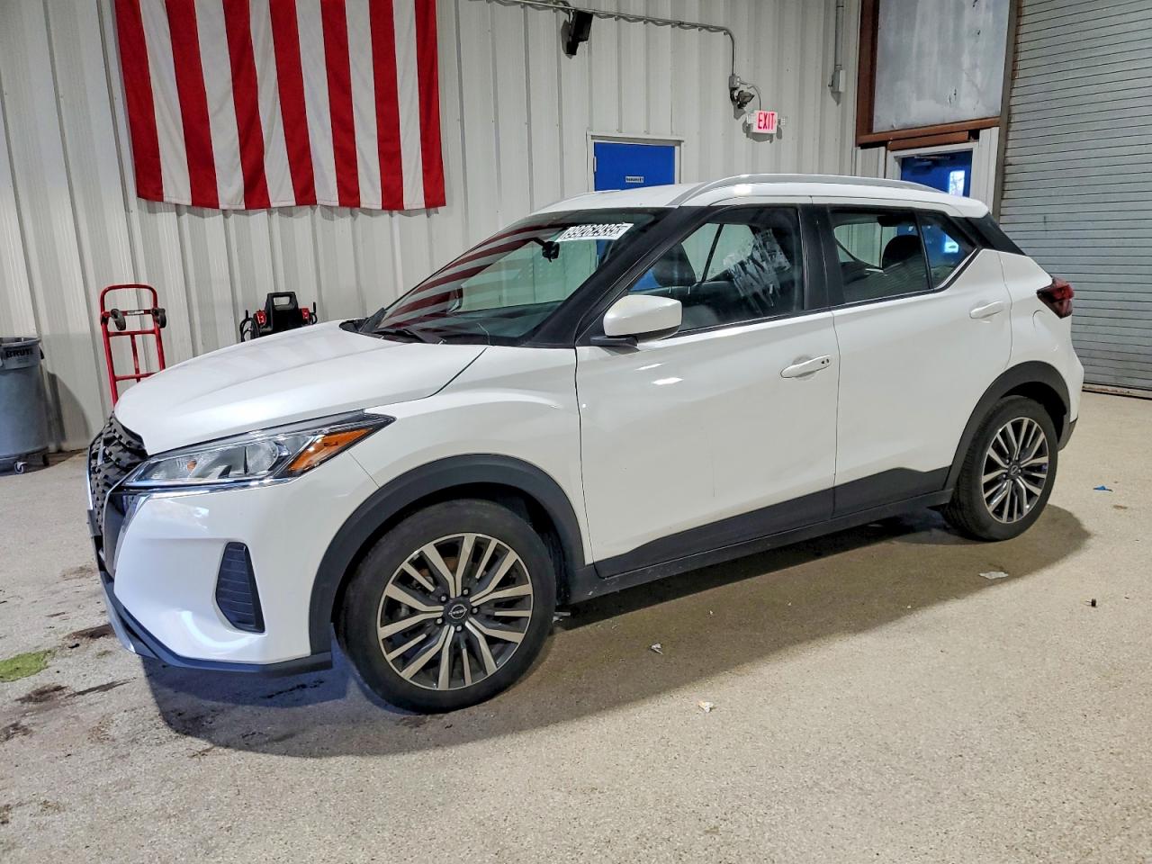 2023 NISSAN KICKS