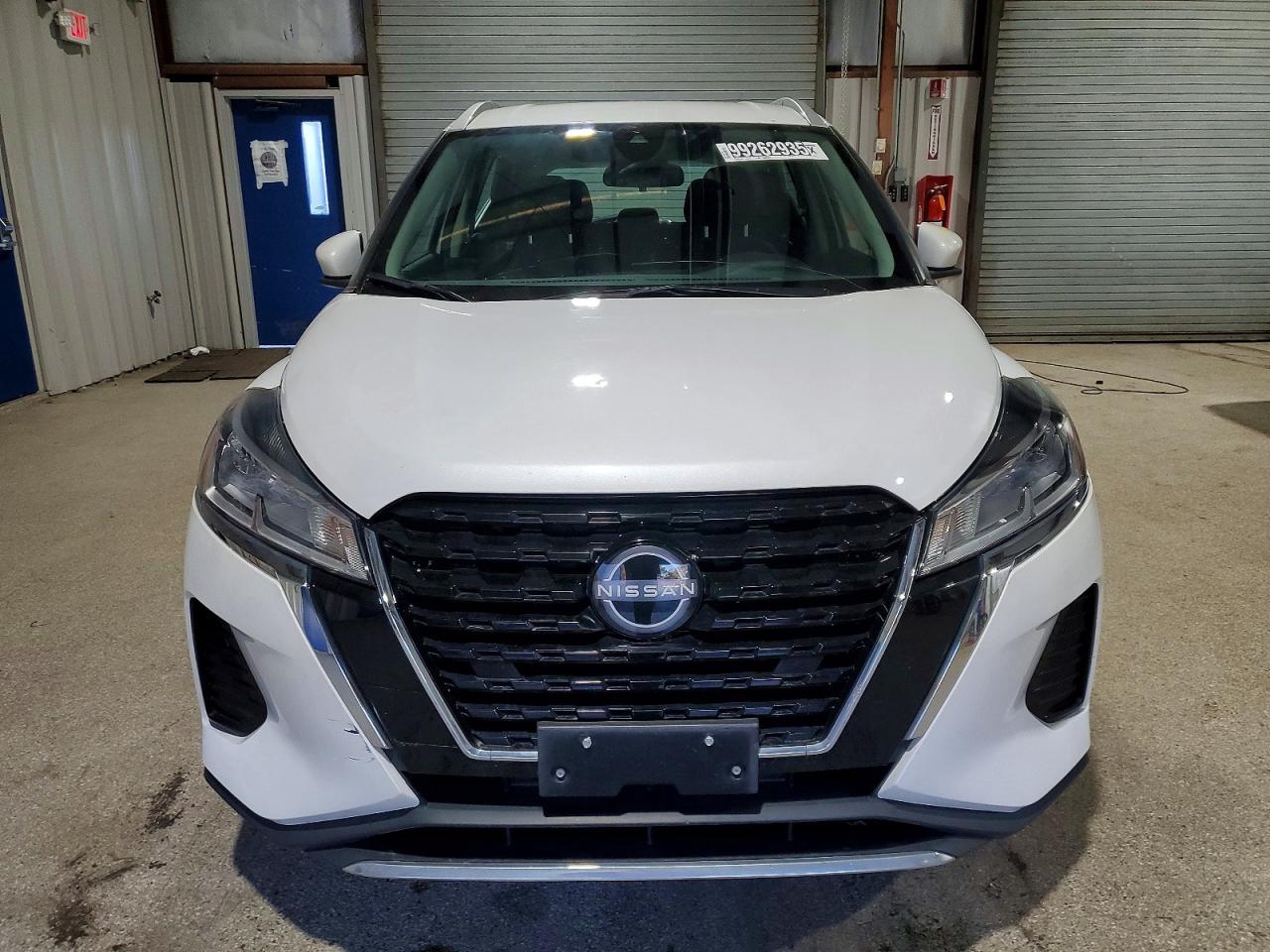 2023 NISSAN KICKS SV photo 5