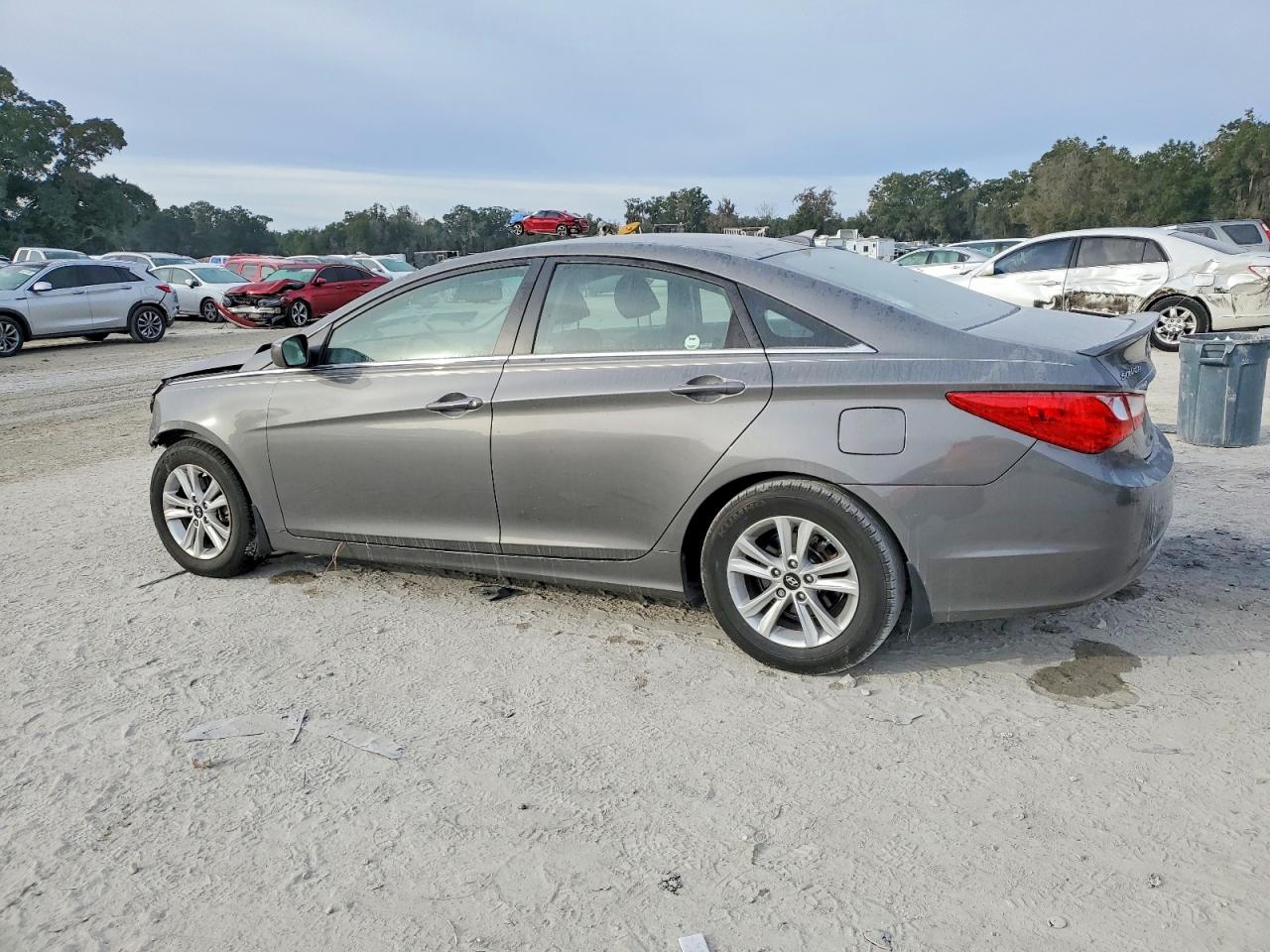 2013 HYUNDAI SONATA GLS photo 3