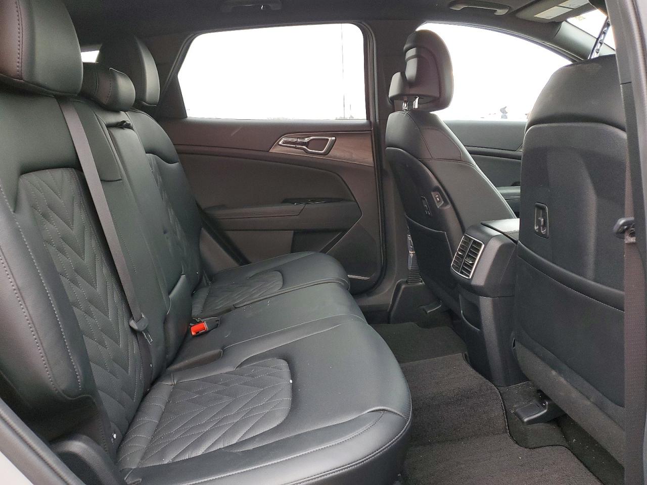 2025 KIA SPORTAGE X LINE photo 31