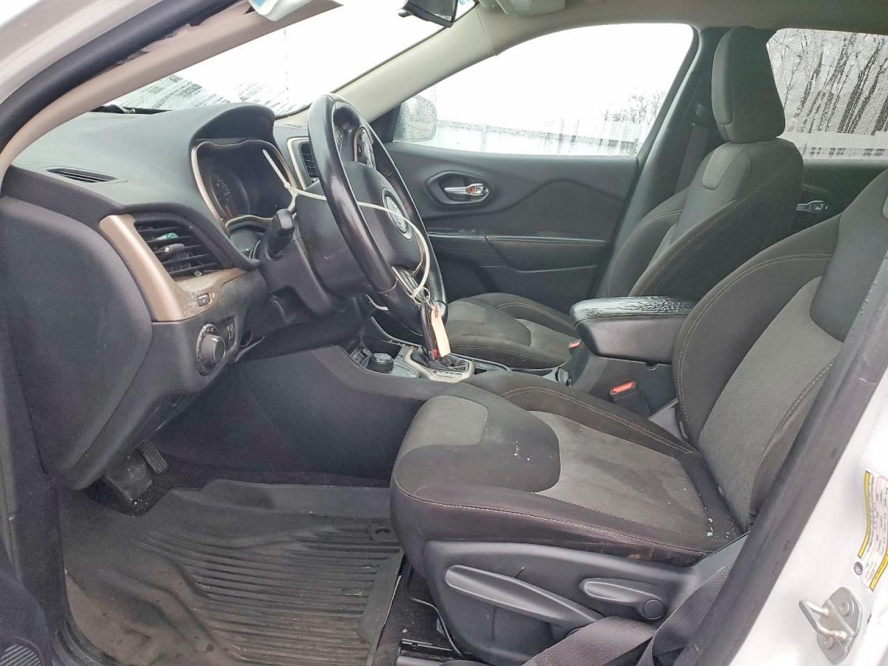 2016 JEEP CHEROKEE SPORT photo 7