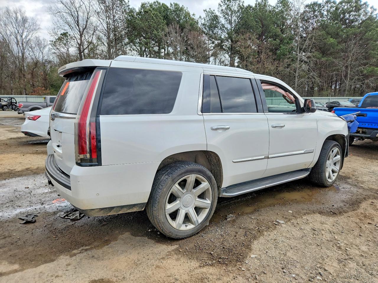2020 CADILLAC ESCALADE LUXURY photo 3