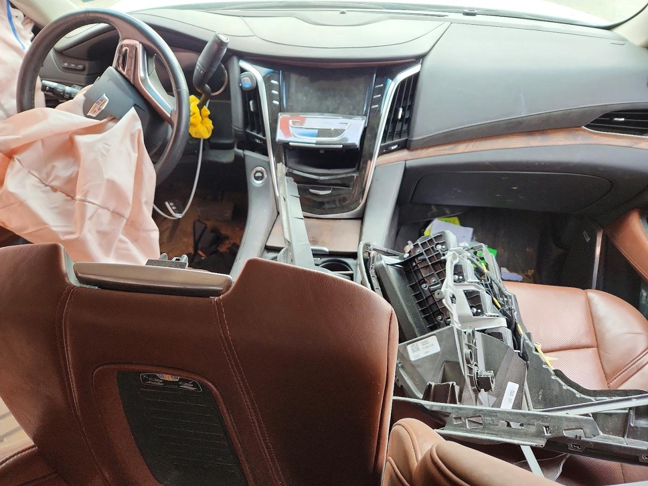 2020 CADILLAC ESCALADE LUXURY photo 8