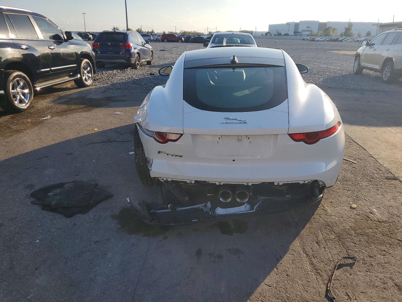 2016 JAGUAR F-TYPE photo 6