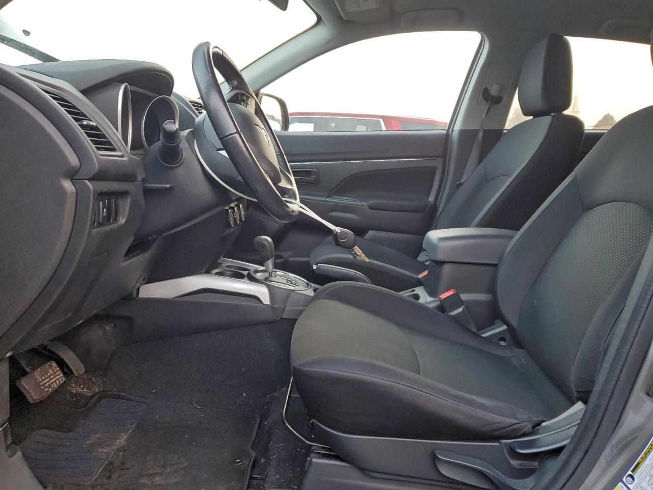 2014 MITSUBISHI OUTLANDER SPORT ES photo 25