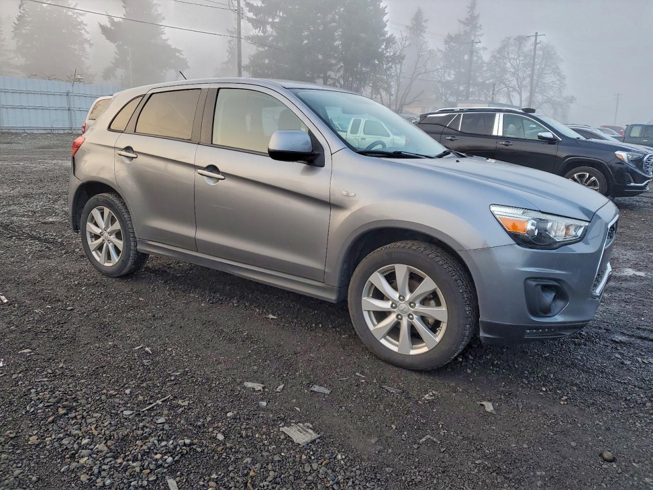 2014 MITSUBISHI OUTLANDER SPORT ES photo 13