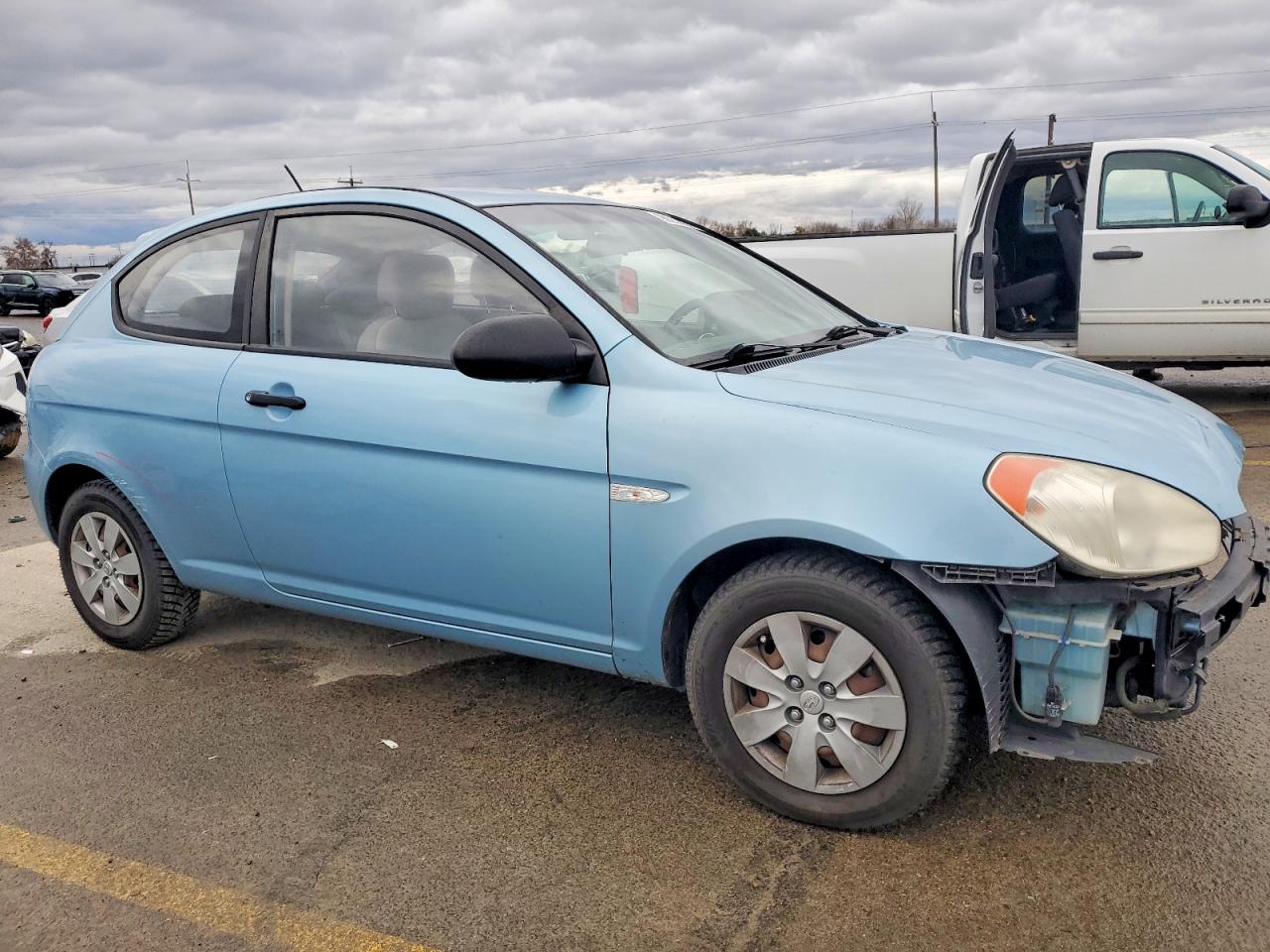 2009 HYUNDAI ACCENT GS photo 4