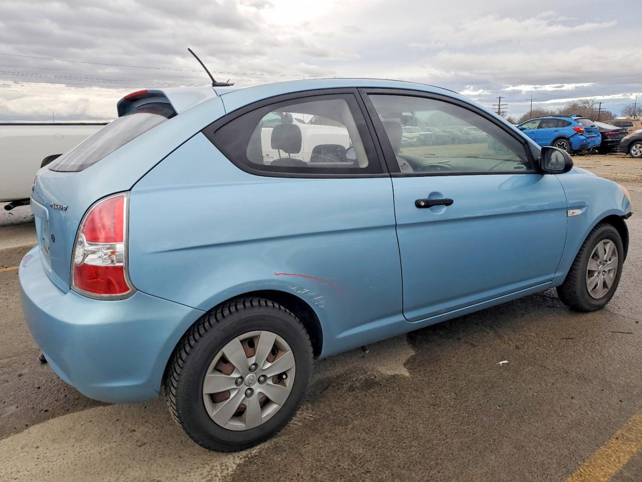 2009 HYUNDAI ACCENT GS photo 3