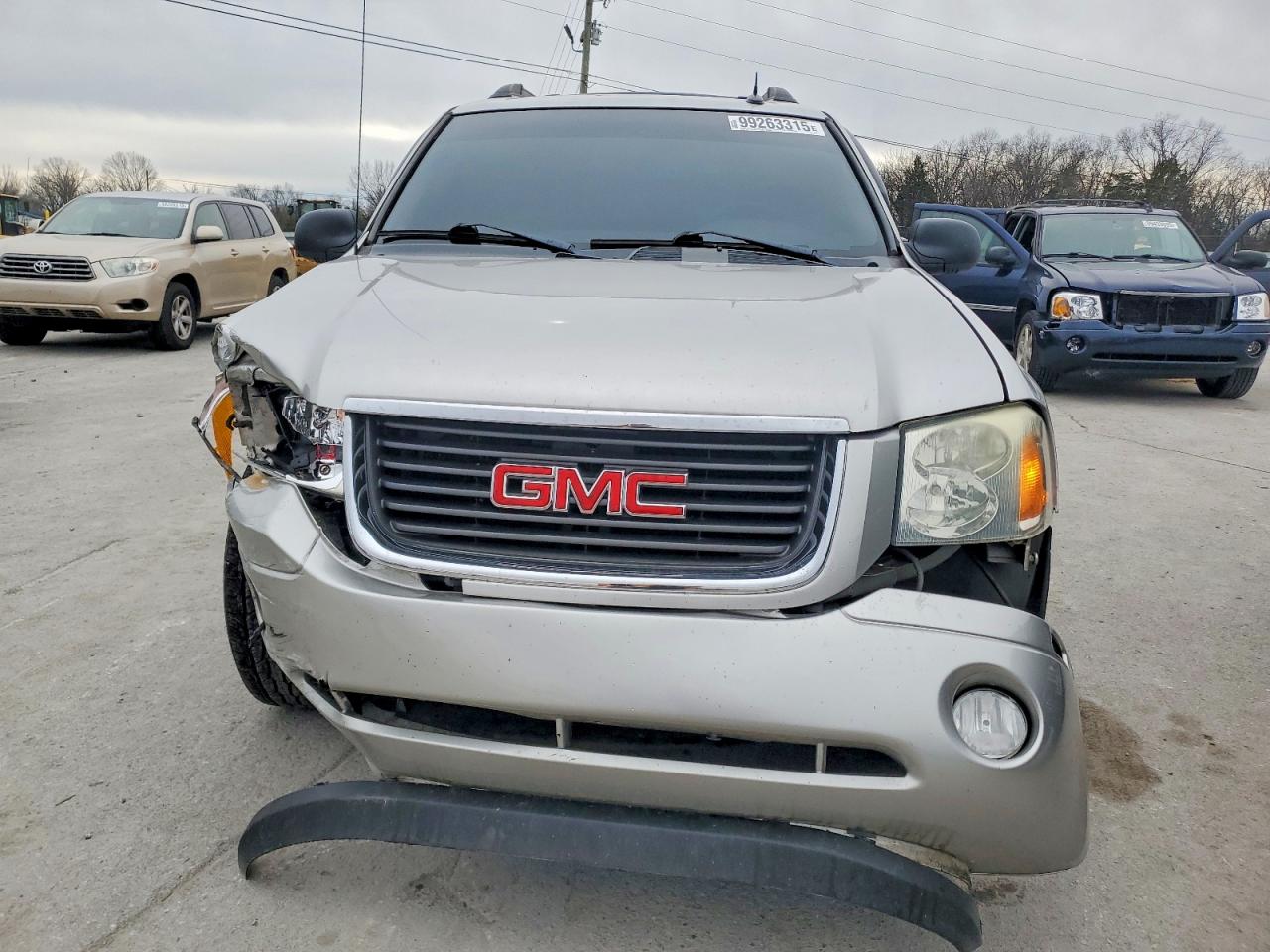 2004 GMC ENVOY XL photo 9