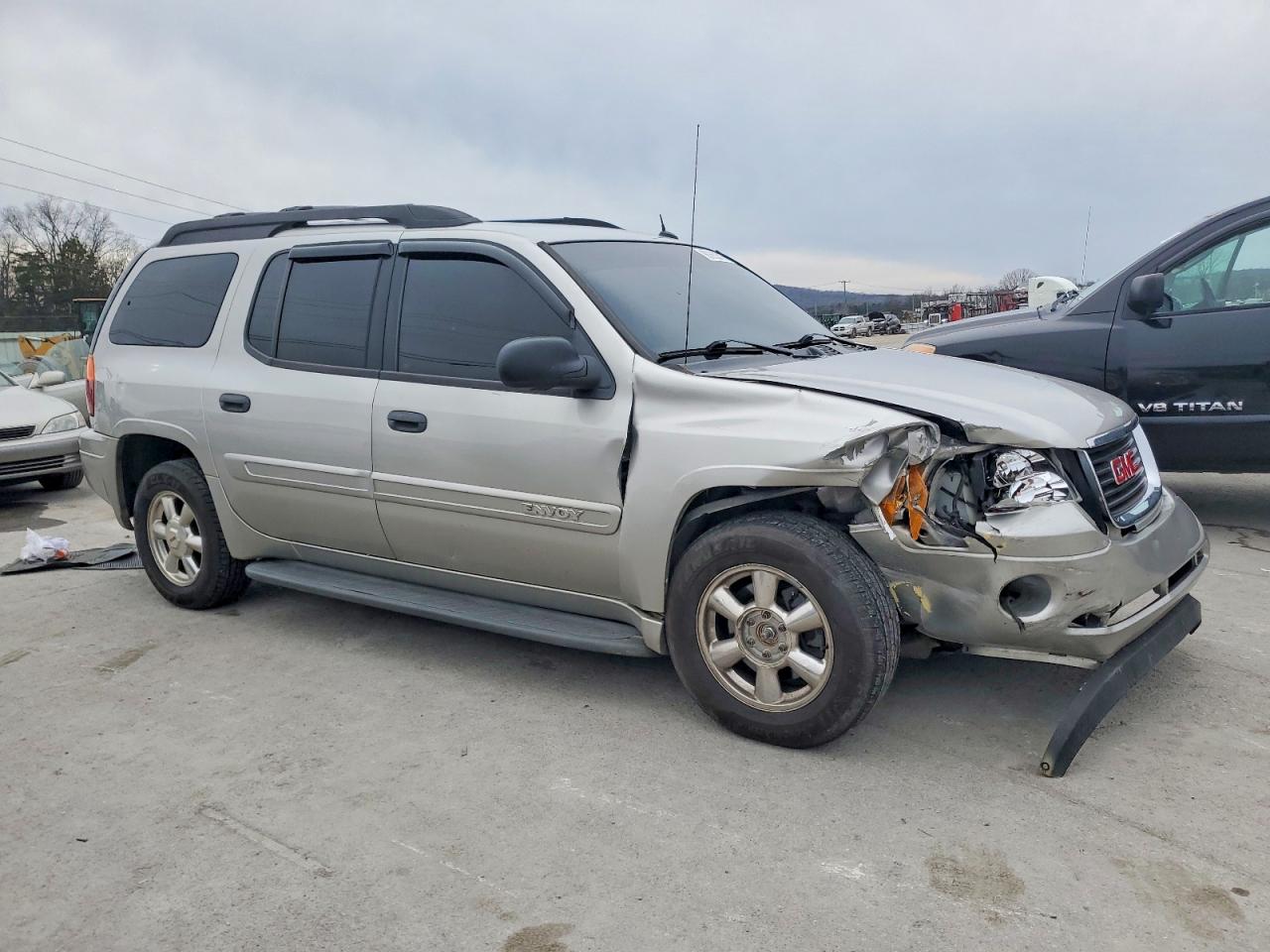 2004 GMC ENVOY XL photo 7
