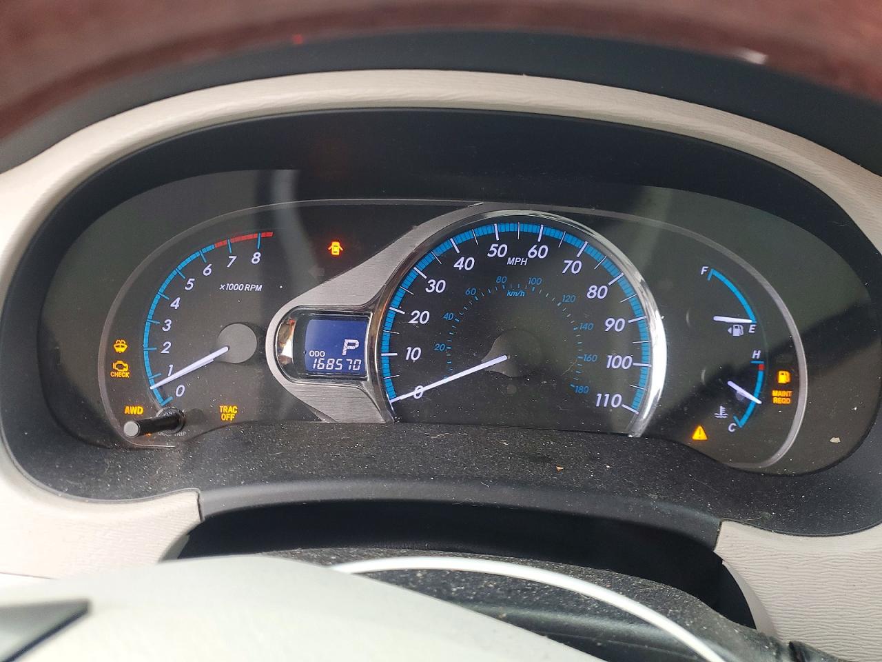 2013 TOYOTA SIENNA XLE photo 9