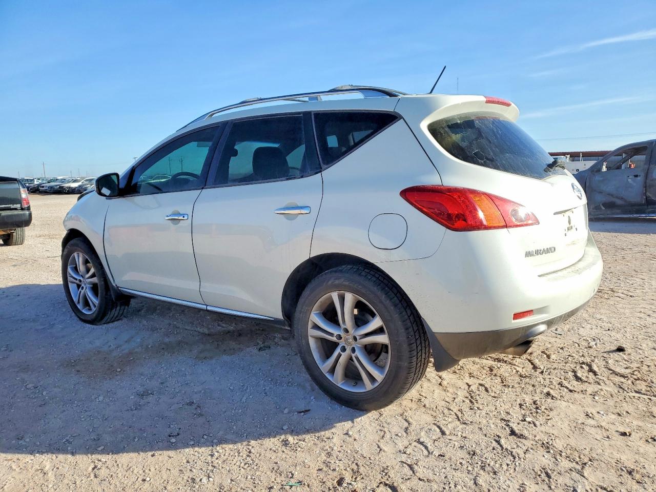 2009 NISSAN MURANO S photo 2