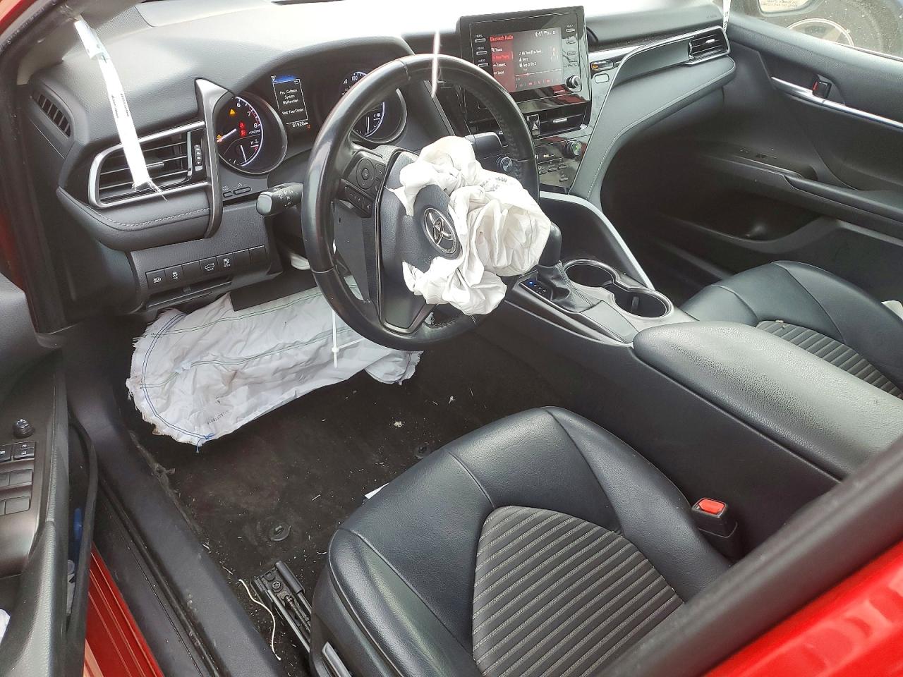 2021 TOYOTA CAMRY SE photo 8