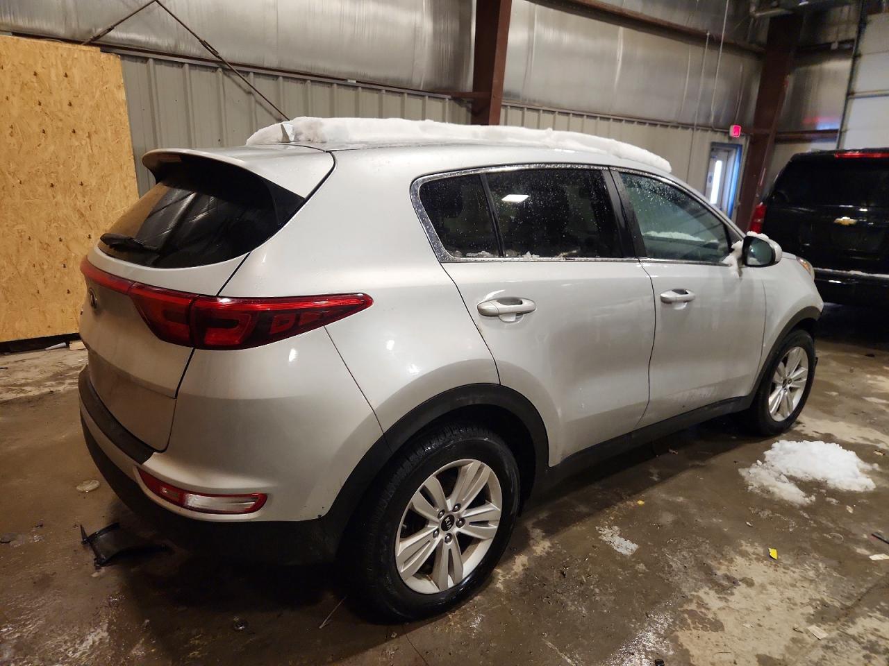 2019 KIA SPORTAGE LX photo 3