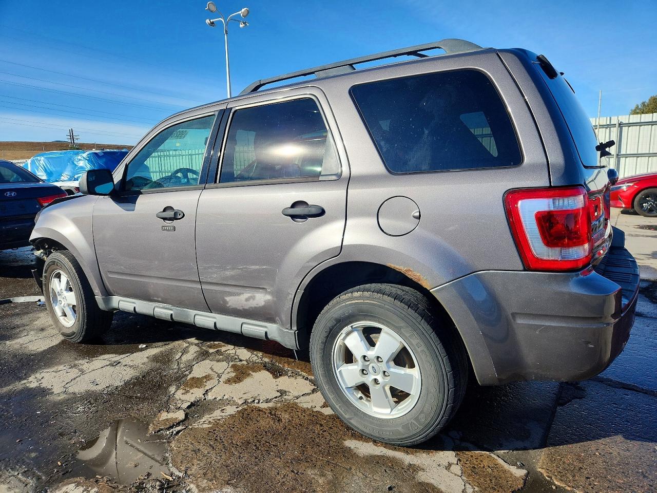 2012 FORD ESCAPE XLT photo 2