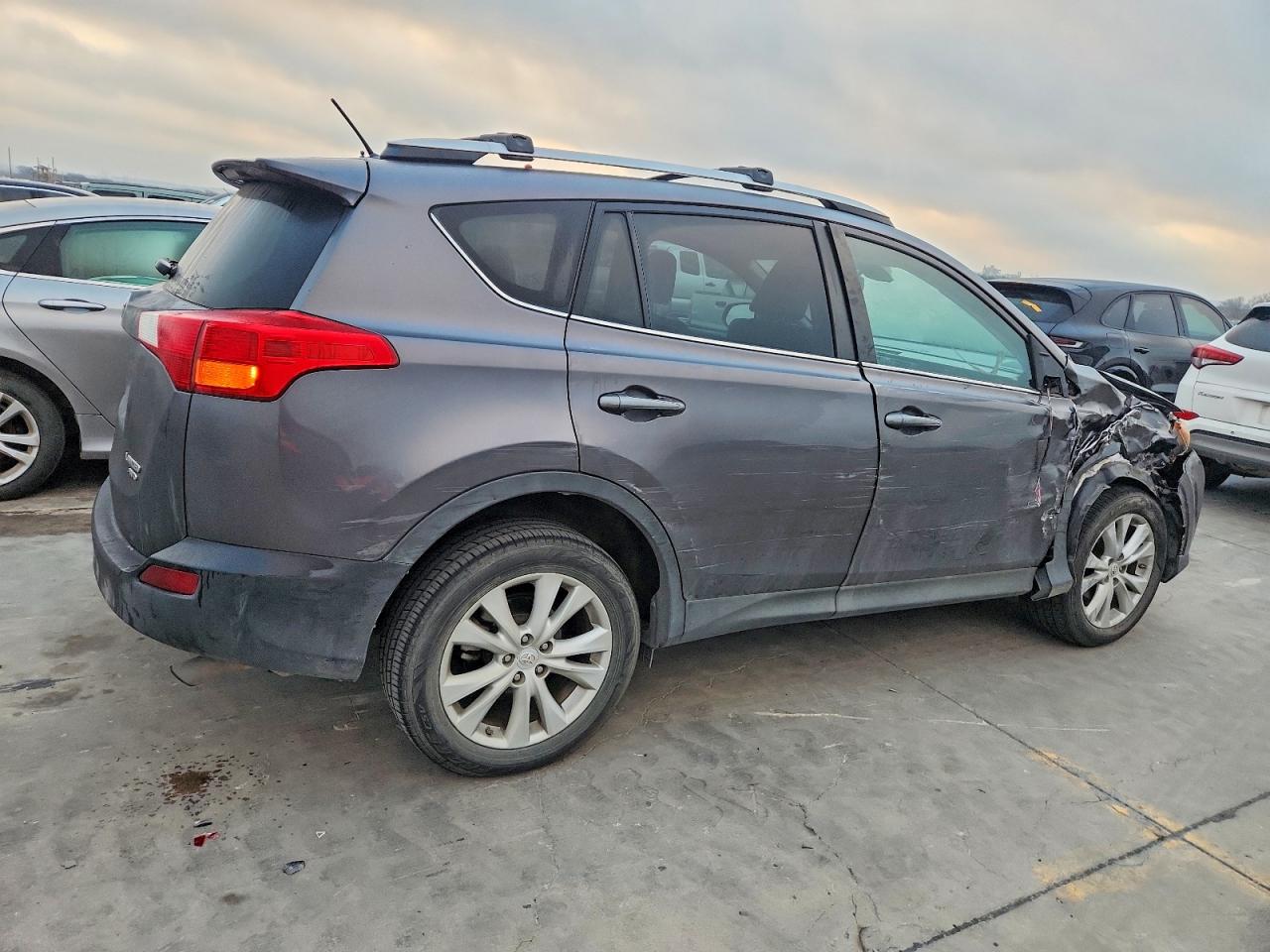 2014 TOYOTA RAV4 LIMITED photo 3
