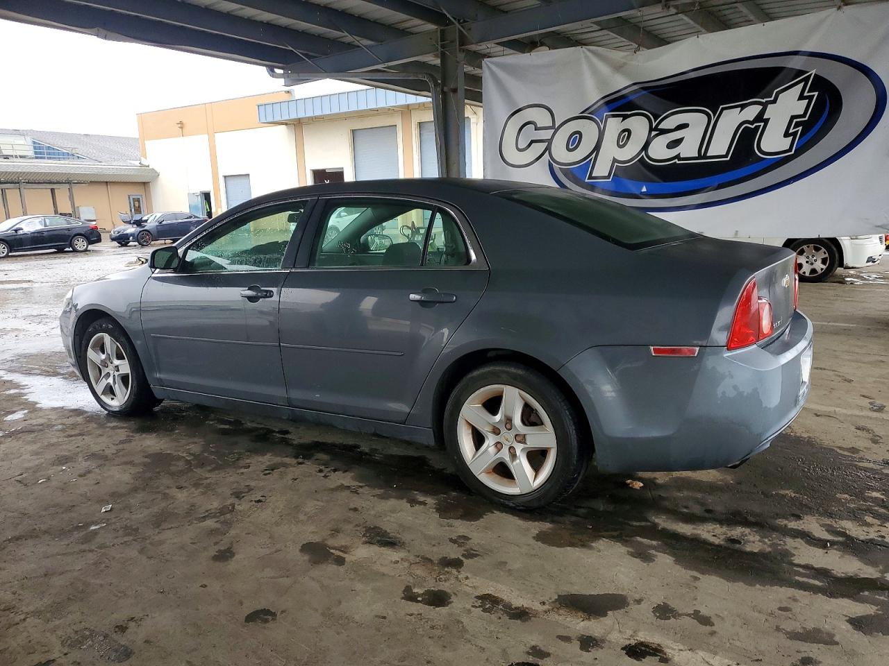 2009 CHEVROLET MALIBU LS photo 2