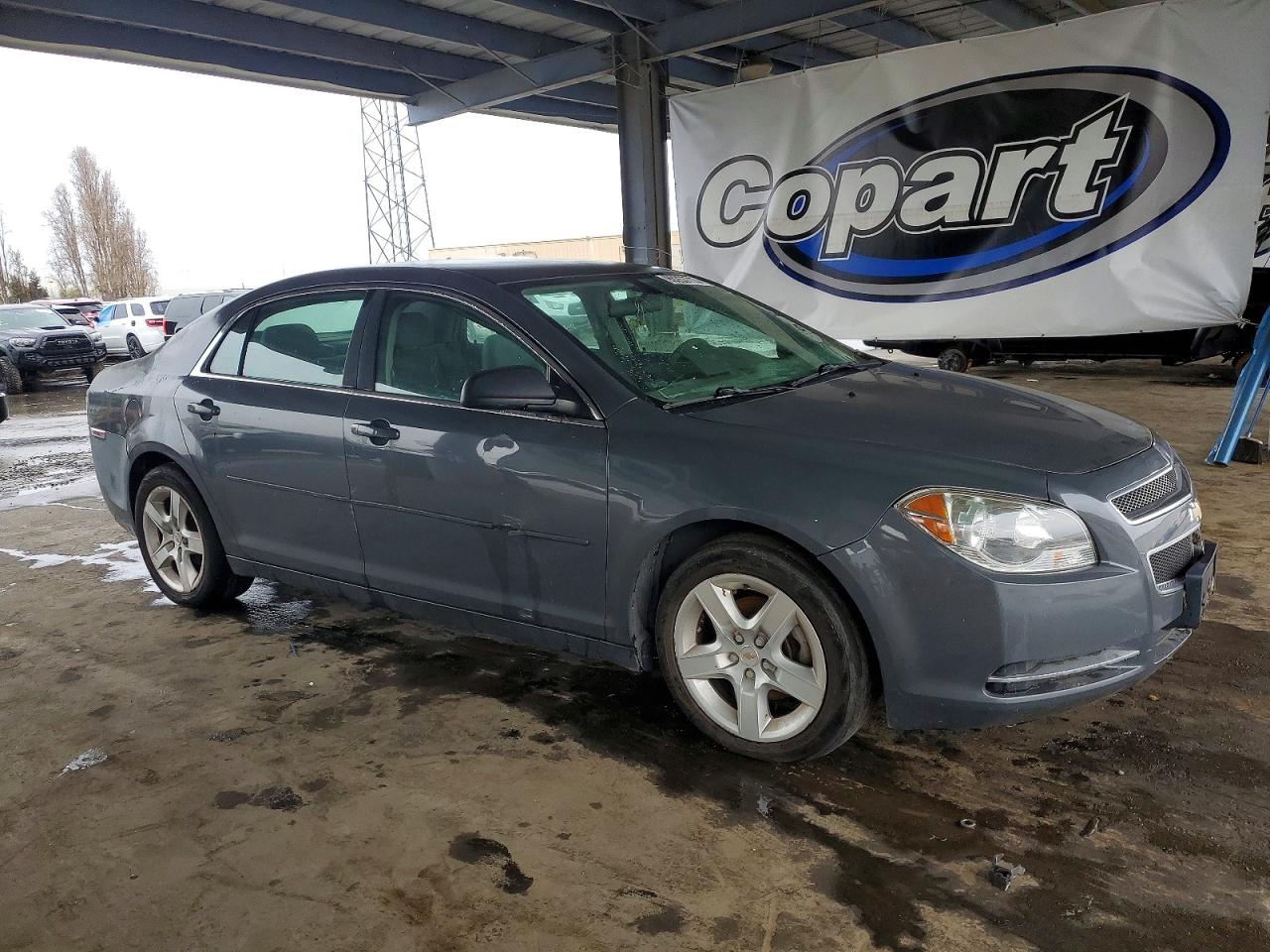 2009 CHEVROLET MALIBU LS photo 4