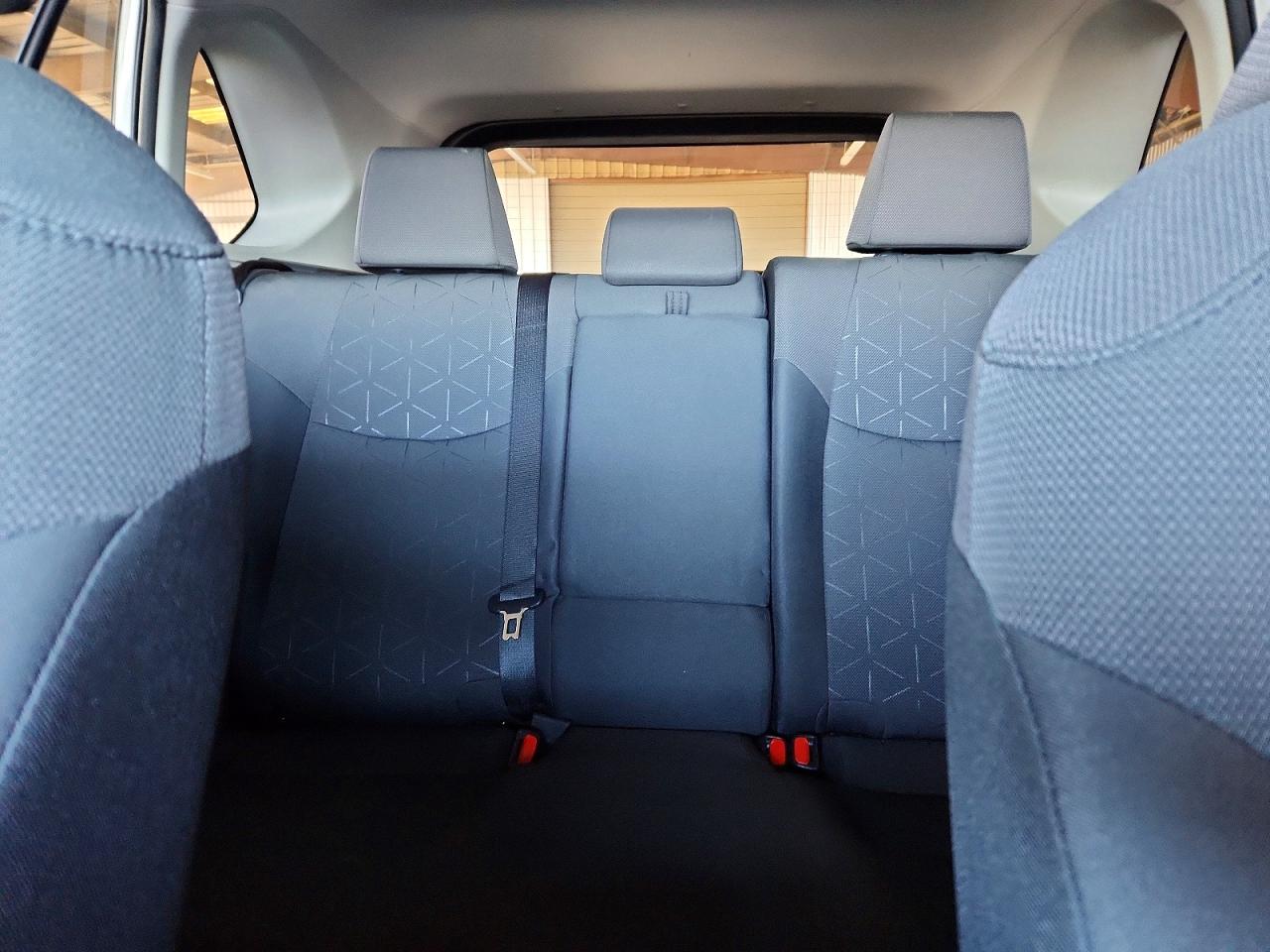 2024 TOYOTA RAV4 XLE photo 10